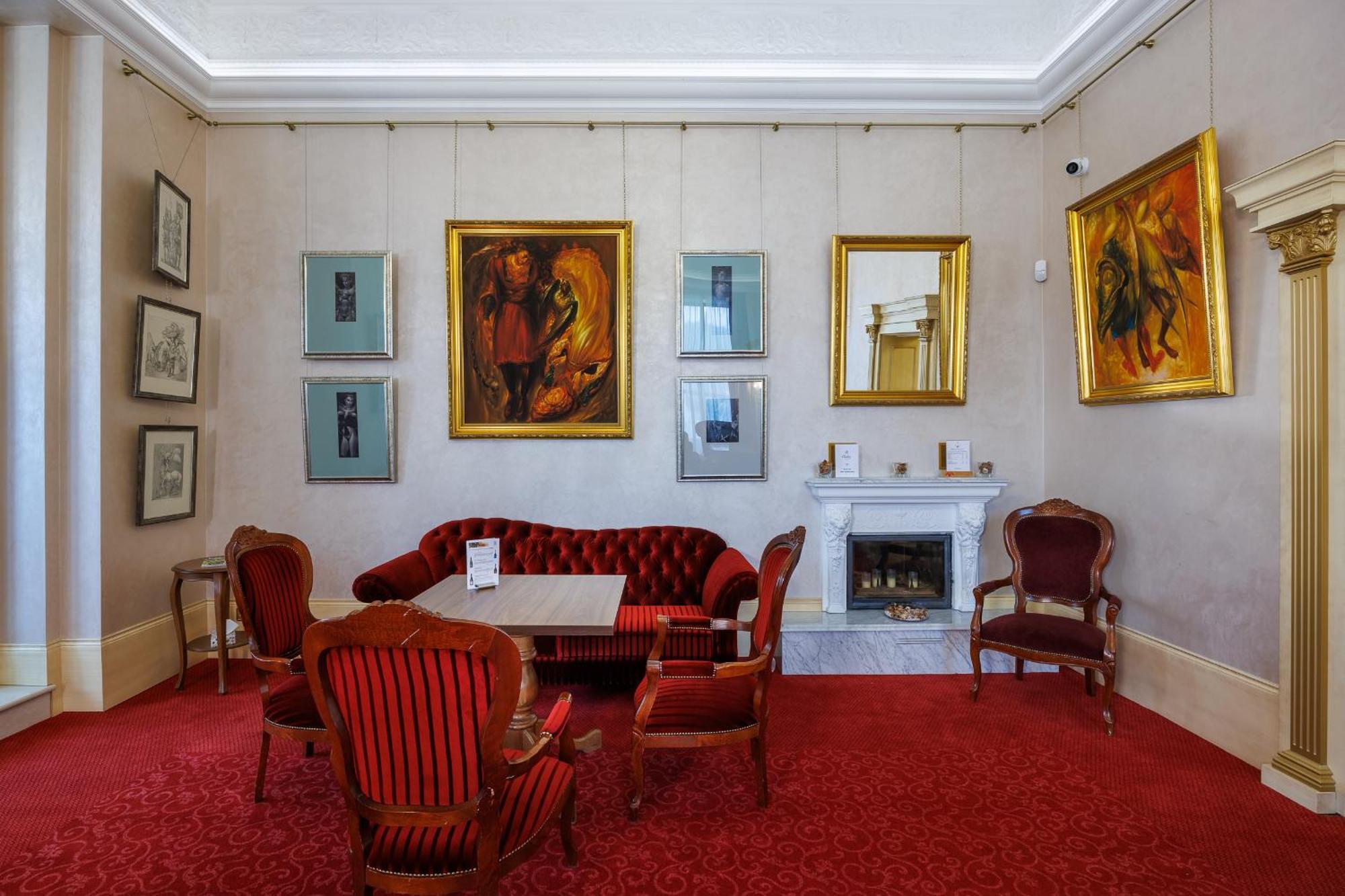 Hotel U Zamecku Cihelny Karlovy Vary Kültér fotó